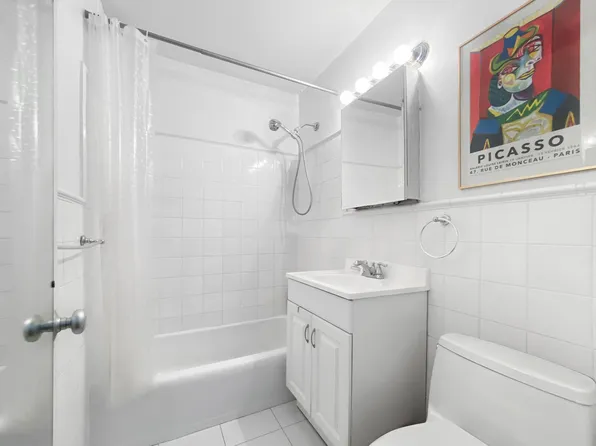 333 East 30th Street image 5 of 14