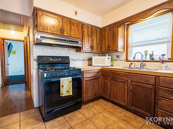5th image of 120 Belle Dr