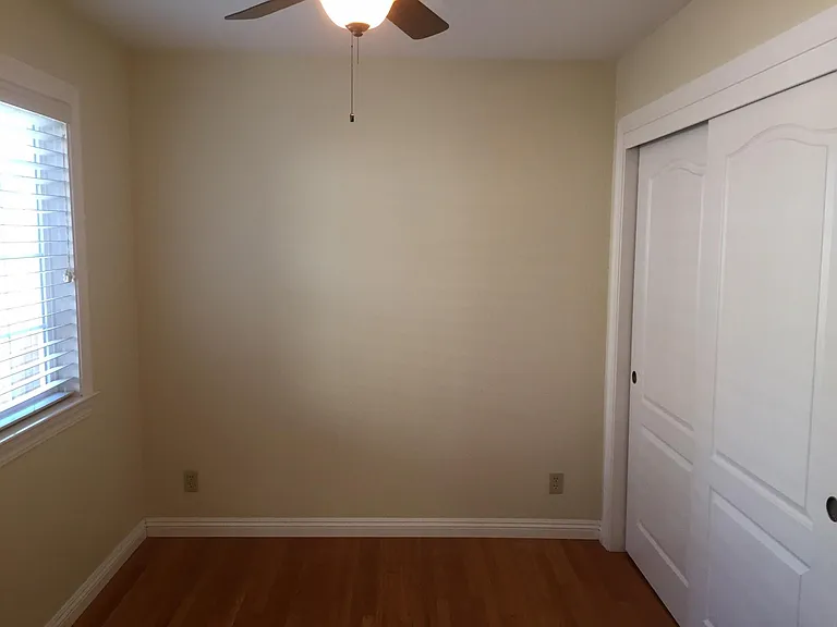 Bedroom & Closet