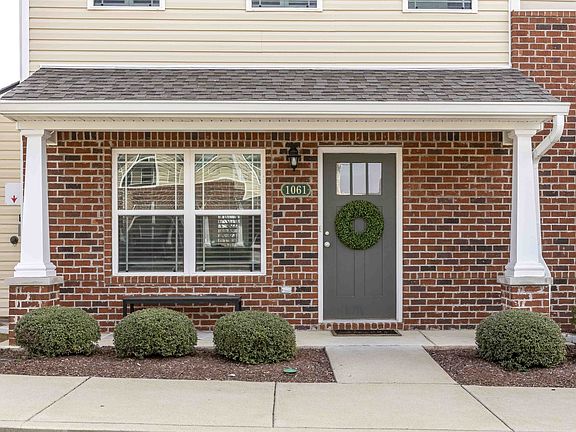 3rd image of 1061 Wells Way