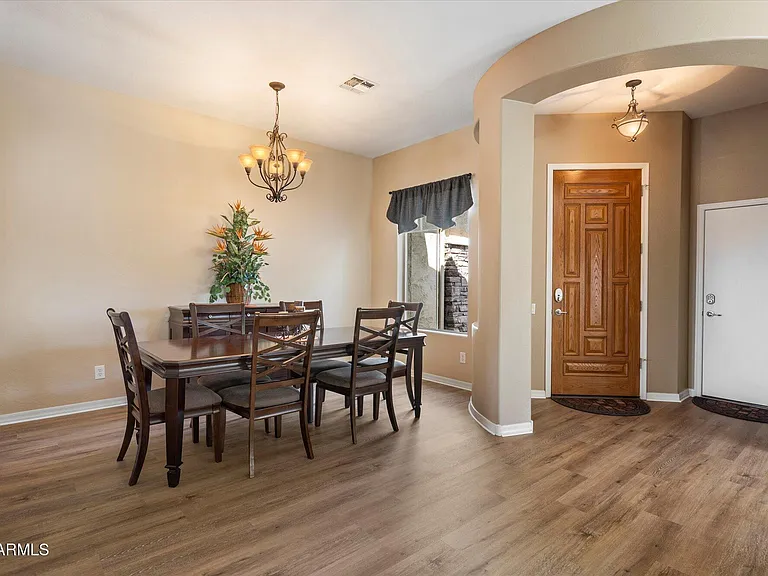743 E Torrey Pines Pl — Photo 11