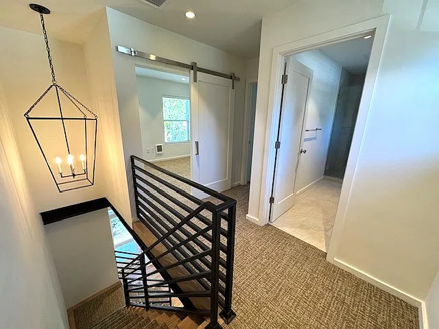 784 Farmington Ave — Photo 4