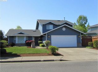 1670 Ridgley Blvd, Eugene, OR 97401