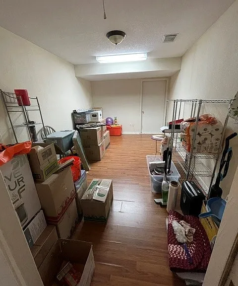 1102 Camelot Ln — Photo 13