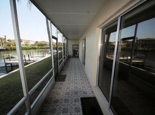 8828 Bay Pointe Dr #103, Tampa, FL 33615