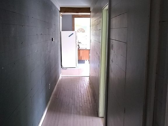 4th image of 643 6th St #A
