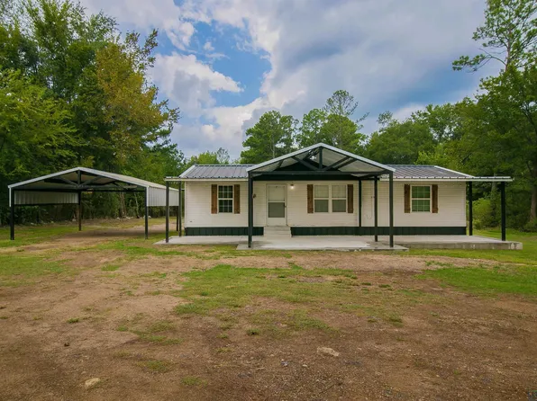 16296 Simon Ln, Longview, TX 75603