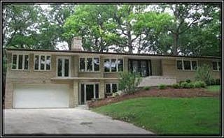1st image of 21W208 Shelley Dr