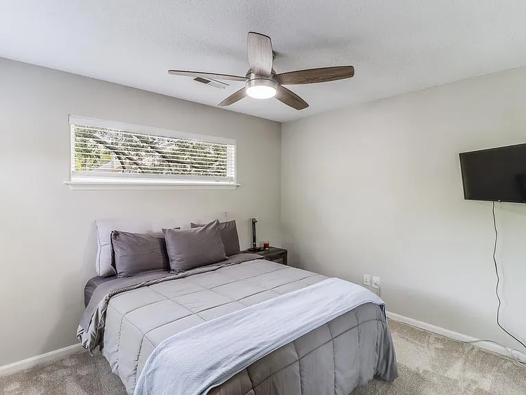 1050 Planters Pl — Photo 10