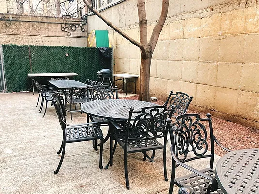 Rented by Compass | media 14