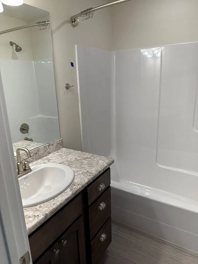 709 Black Diamond — Photo 3