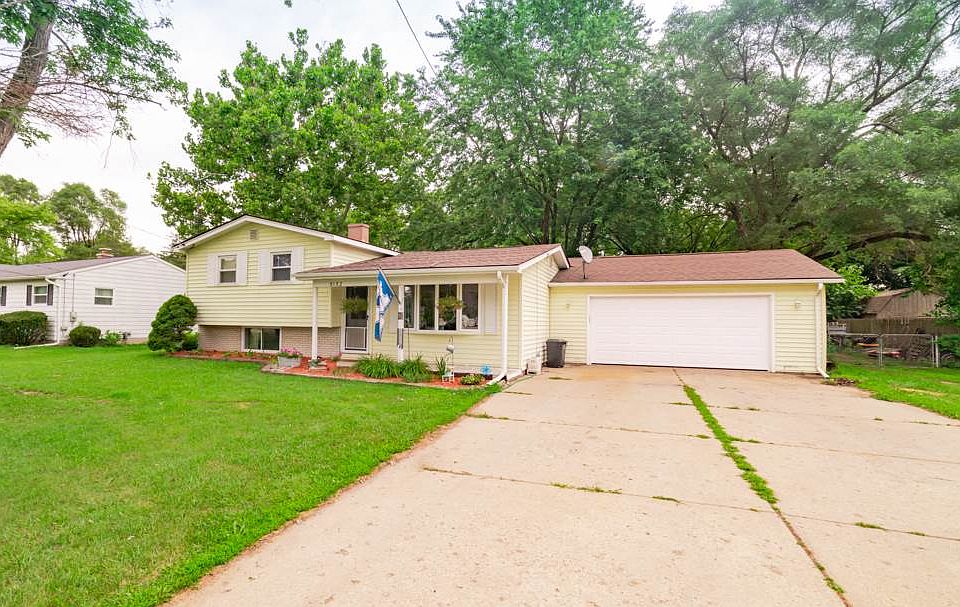 1st image of 5152 Blossom Dr