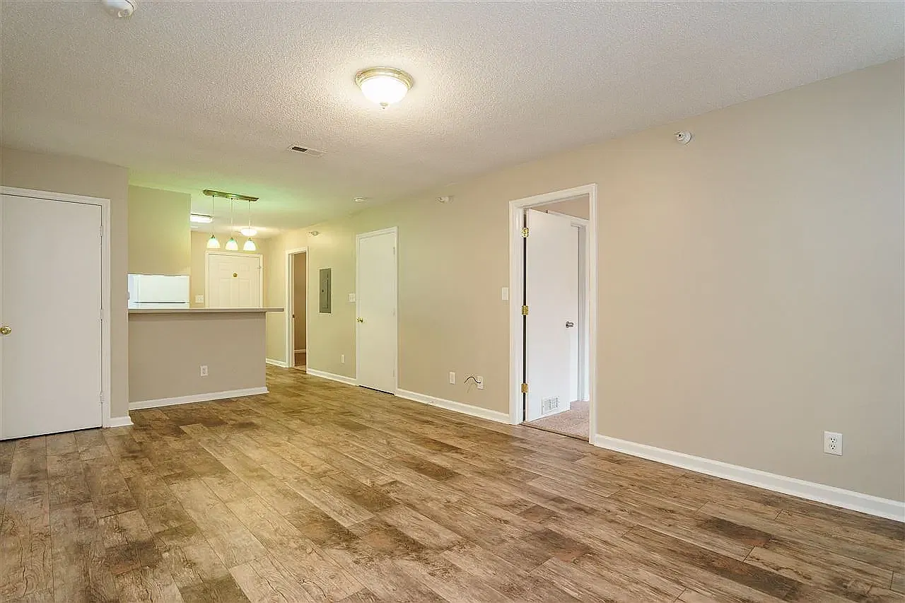 4 bed, $725 — Photo 4