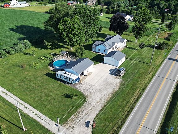 5th image of 6239 Millersburg Rd