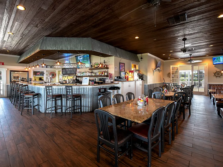 Riverside Club Golf & Marina Community — Photo 15