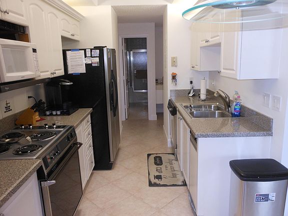 5th image of 7472 La Paz Blvd APT 309