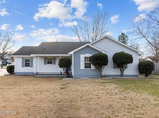 303 Tassel Ct, Hubert, NC 28539