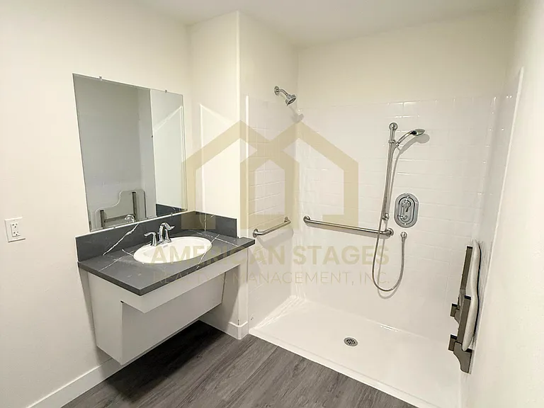 101 N Broadway #102 — Photo 12
