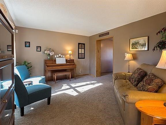 5th image of 1410 Abbeyhill Dr