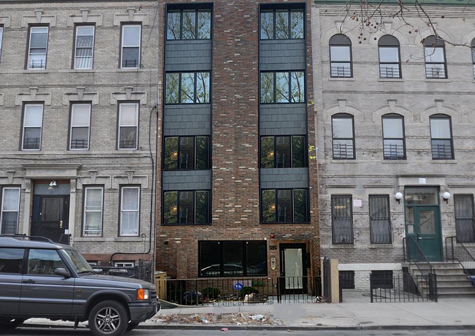1st image of 536 Bainbridge St