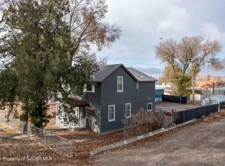 217 S Park Ave, Aztec, NM 87410