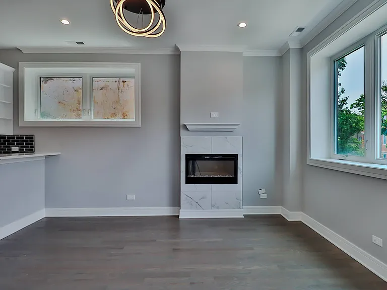 4827 S Saint Lawrence Ave #2 — Photo 2