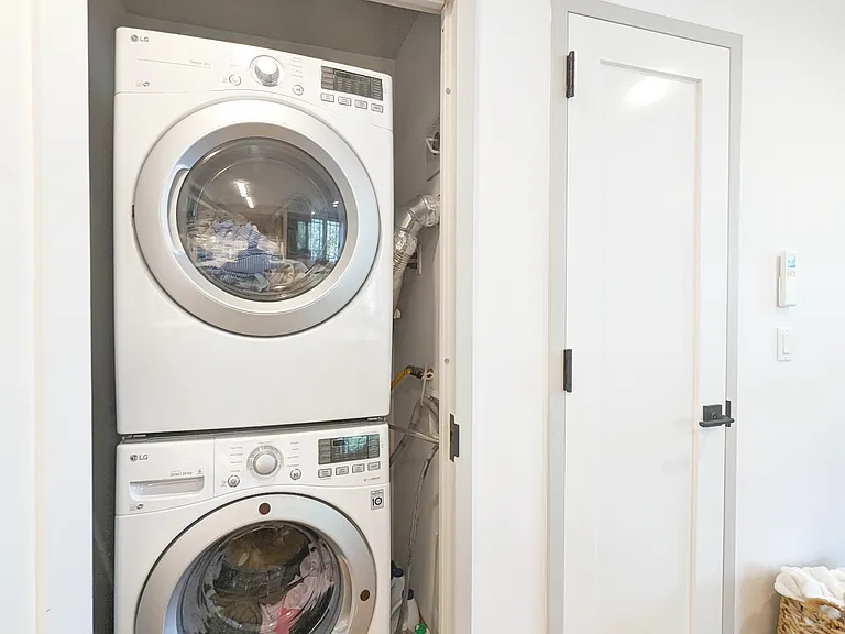 319 Graham Ave #3A — Photo 12
