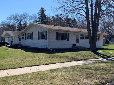 1804 Olwien St, Brookings, SD, 57006