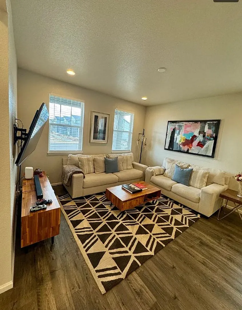 Long Realty & Property Management - Newer Developed Home in Green Valley Ranch — Photo 4