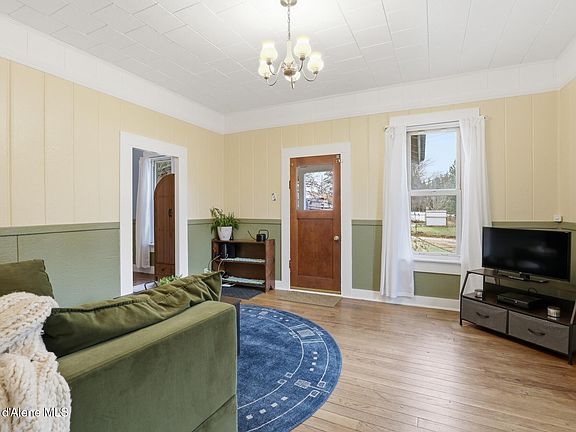 4th image of 15867 N Roosevelt St