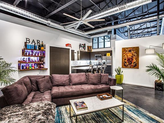 4th image of 3111 Canton St #190
