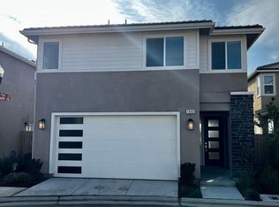 1986 Kelly Ln, Clovis, CA 93611