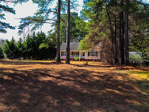 3rd image of 55 Edward Ct