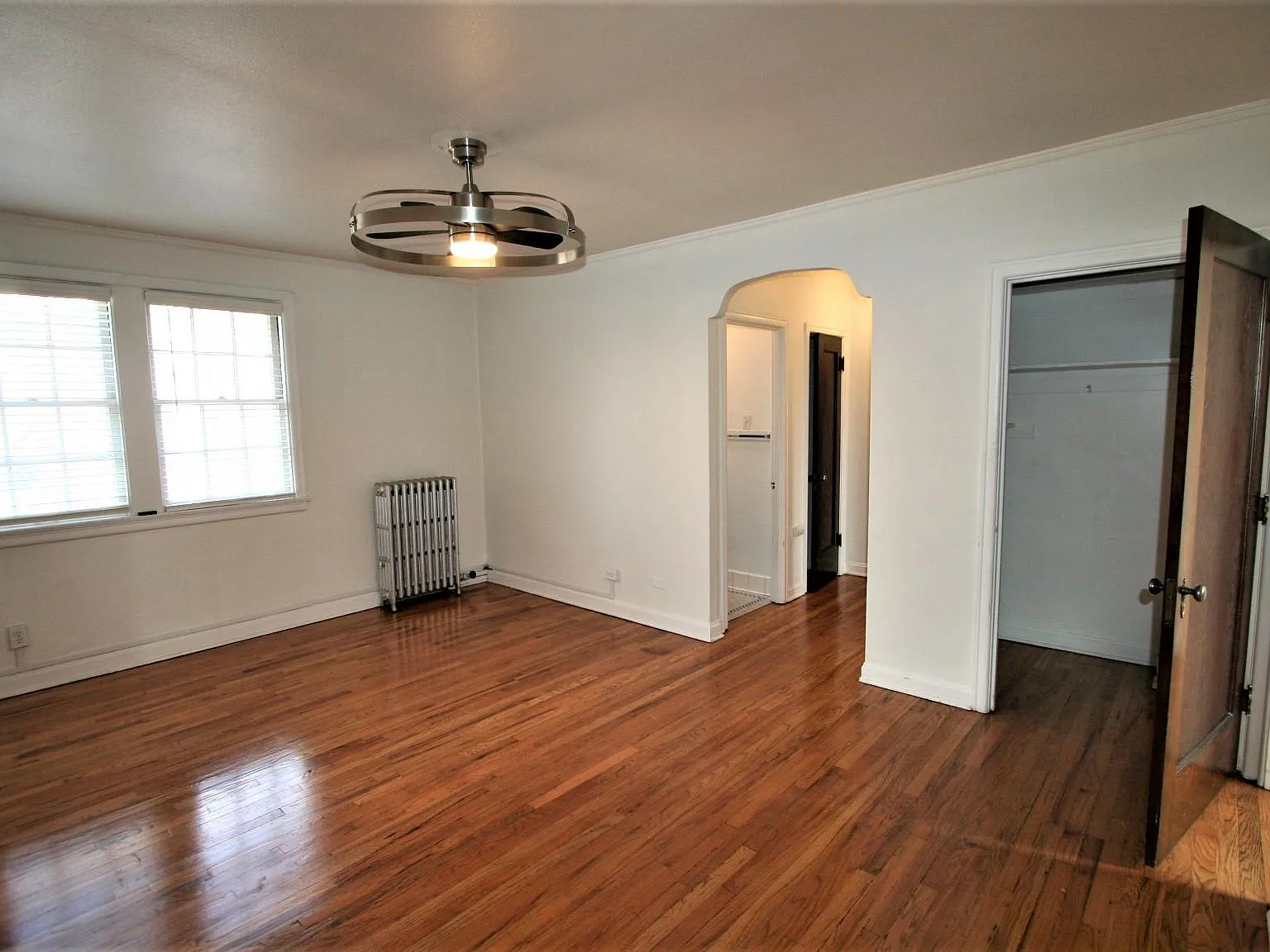 2 bed, 800 sqft, $1,895 — Photo 2
