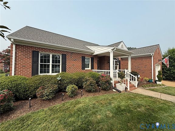 3rd image of 4914 Crispin Ct