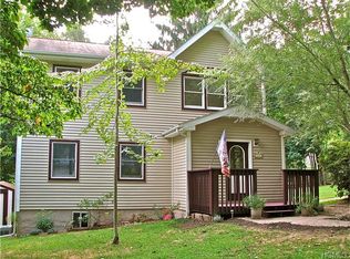 111 Ridge Rd, Valley Cottage, NY 10989