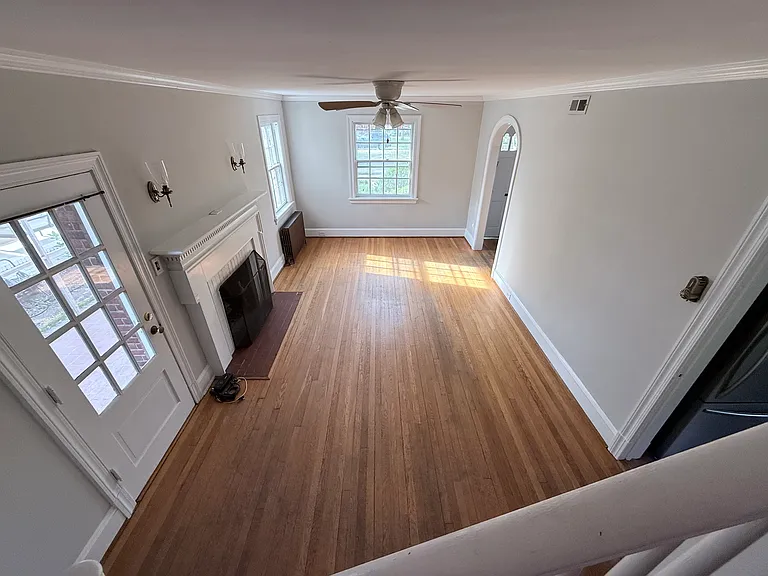 1724 Wilmington Ave — Photo 9