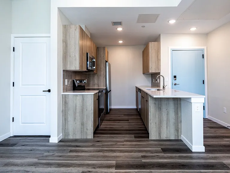 810 S Weber St — Photo 42