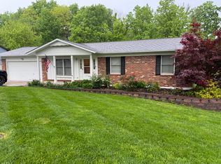 117 Hickory Hill Dr, Eureka, MO 63025