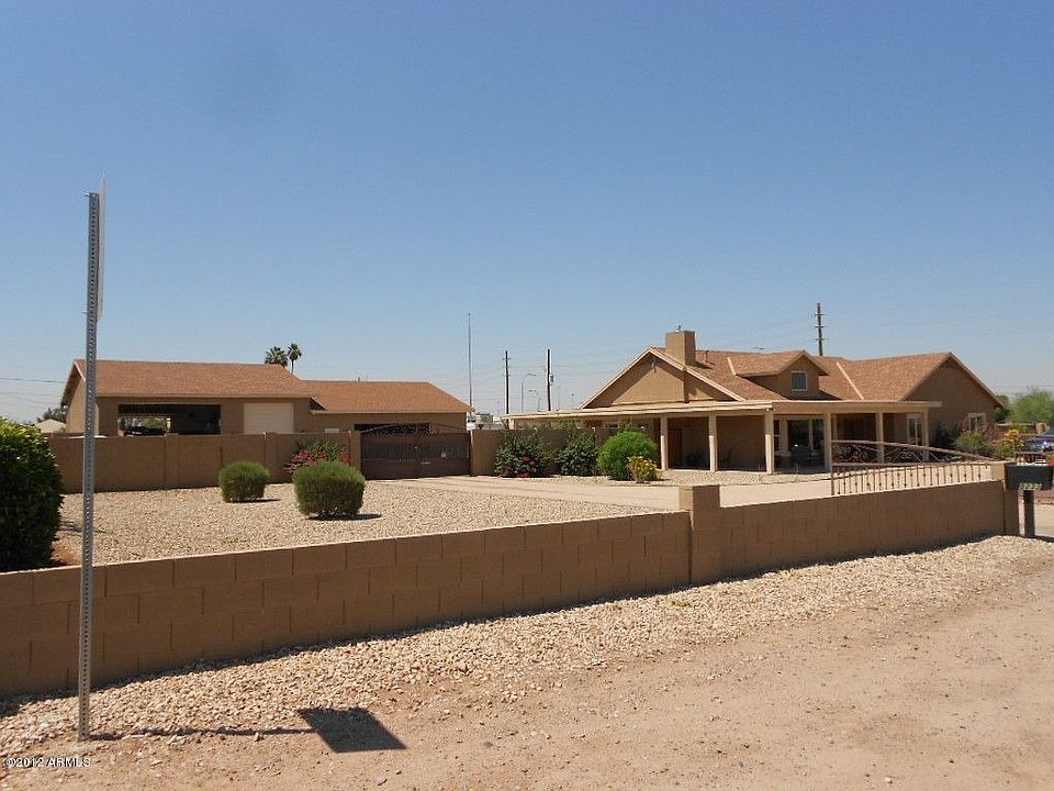 1st image of 8233 W Country Gables Dr