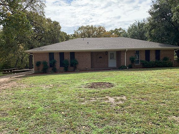2nd image of 111 Clover Dr