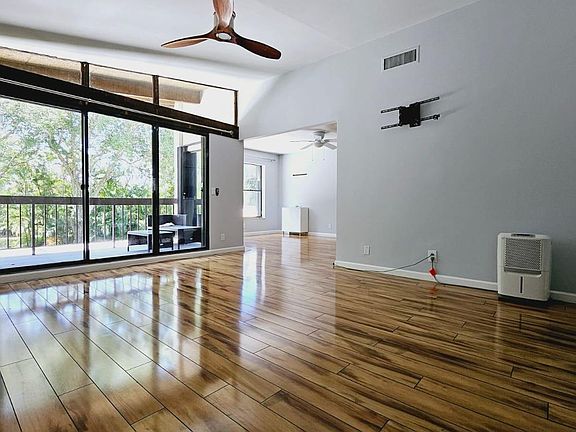 3rd image of 11752 Terra Bella Blvd