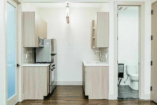 Rented by Brooklyn Group | media 24