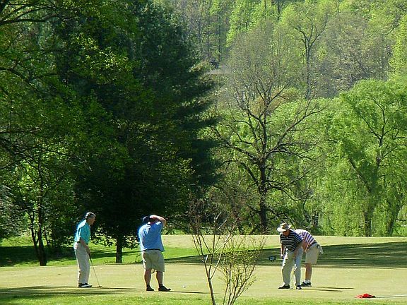 14th tee