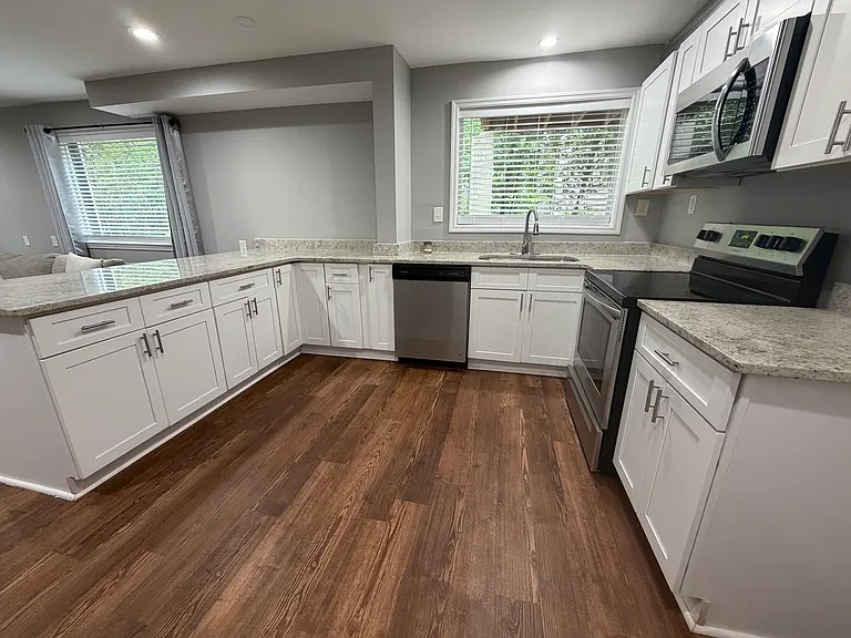 436 Sycamore Dr #436 — Photo 23