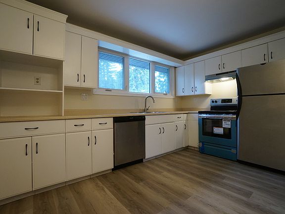 4th image of 14703 92nd Ave NW