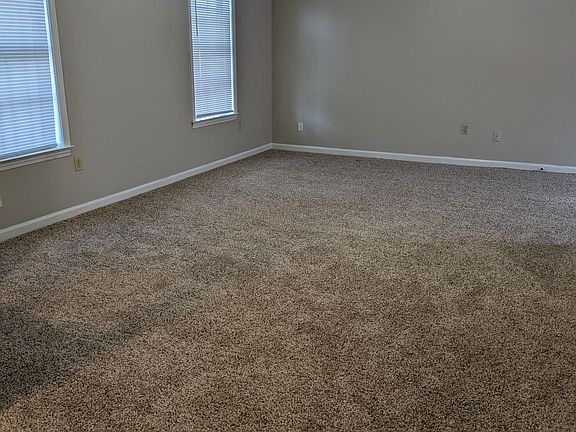 2nd image of 4511 Villagreen Dr