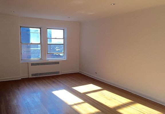 4th image of 7615 35th Ave APT 5C