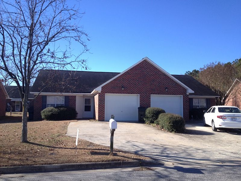 1st image of 2807 A Richard Dr