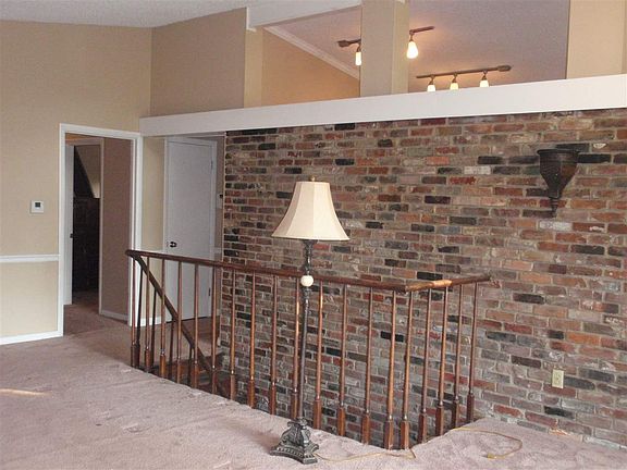 5th image of 4811 E Shore Dr